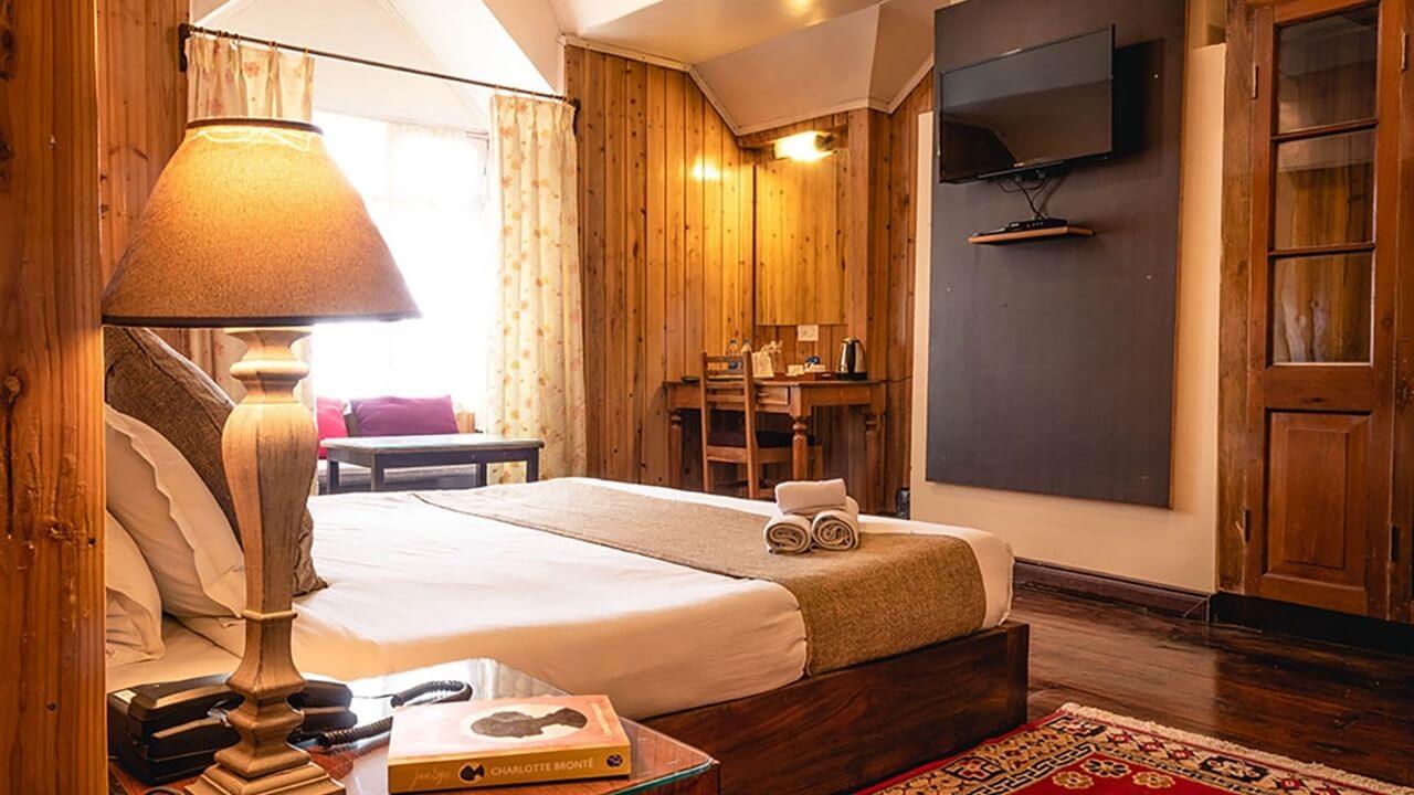 hotels with 2 room suites        <h3 class=